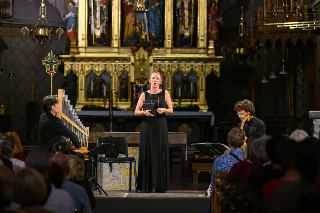 La flor en Paradis © Petra Hajská