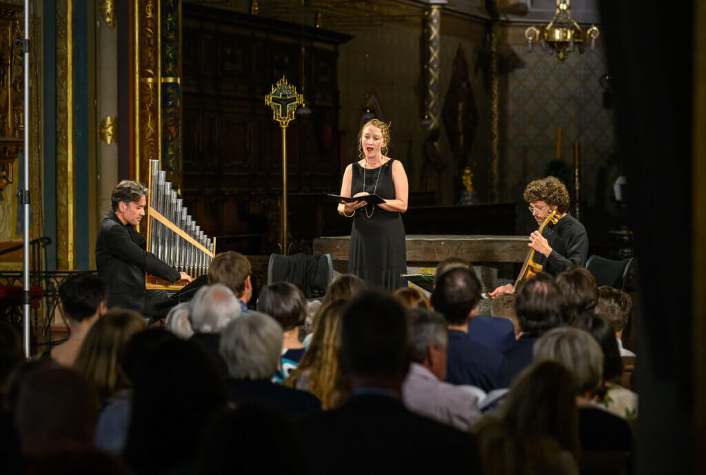 La flor en Paradis © Petra Hajská