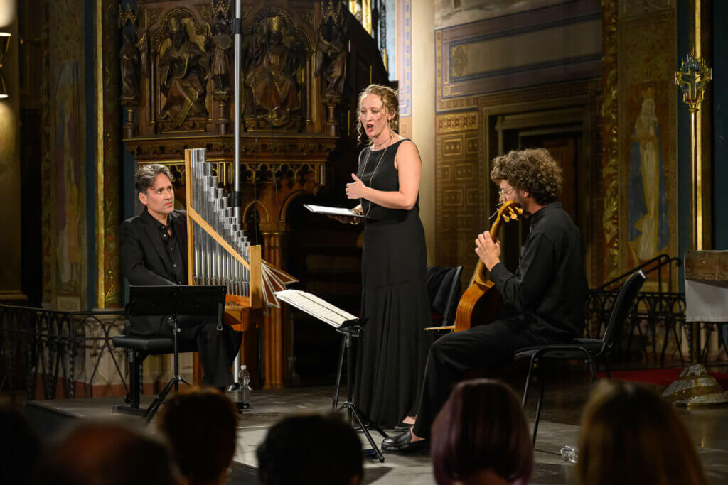 La flor en Paradis © Petra Hajská